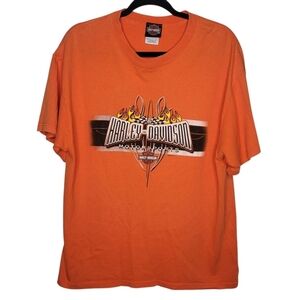 Vintage Y2K Harley Davidson Flaming Flag Motorsports Graphic T-Shirt in Orange L